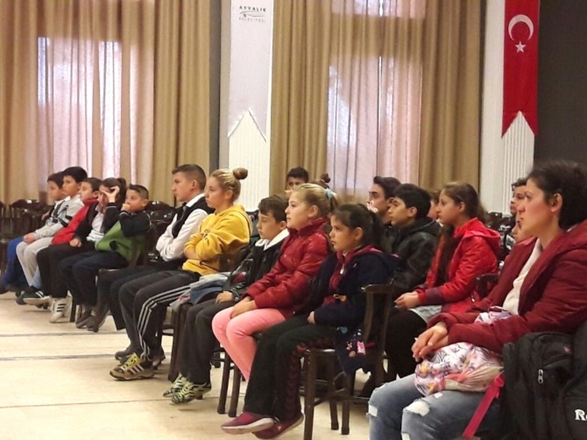 Ayvalık Kent Konsey\'inden Çocuk Meclisi