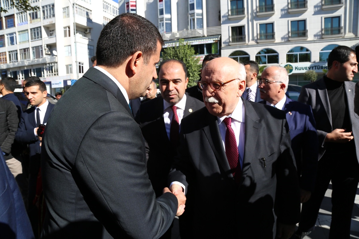Başkan Ekinci Bakan Avcı\'ya Projeleri Anlattı