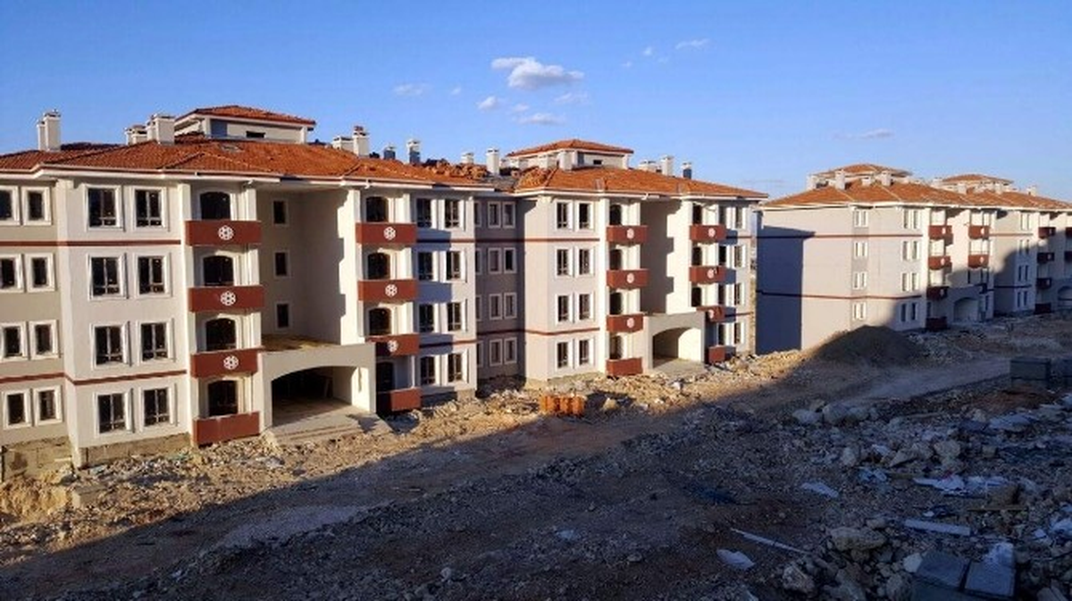 Besni TOKİ Konutlarına 2 Bin 147 Başvuru Yapıldı