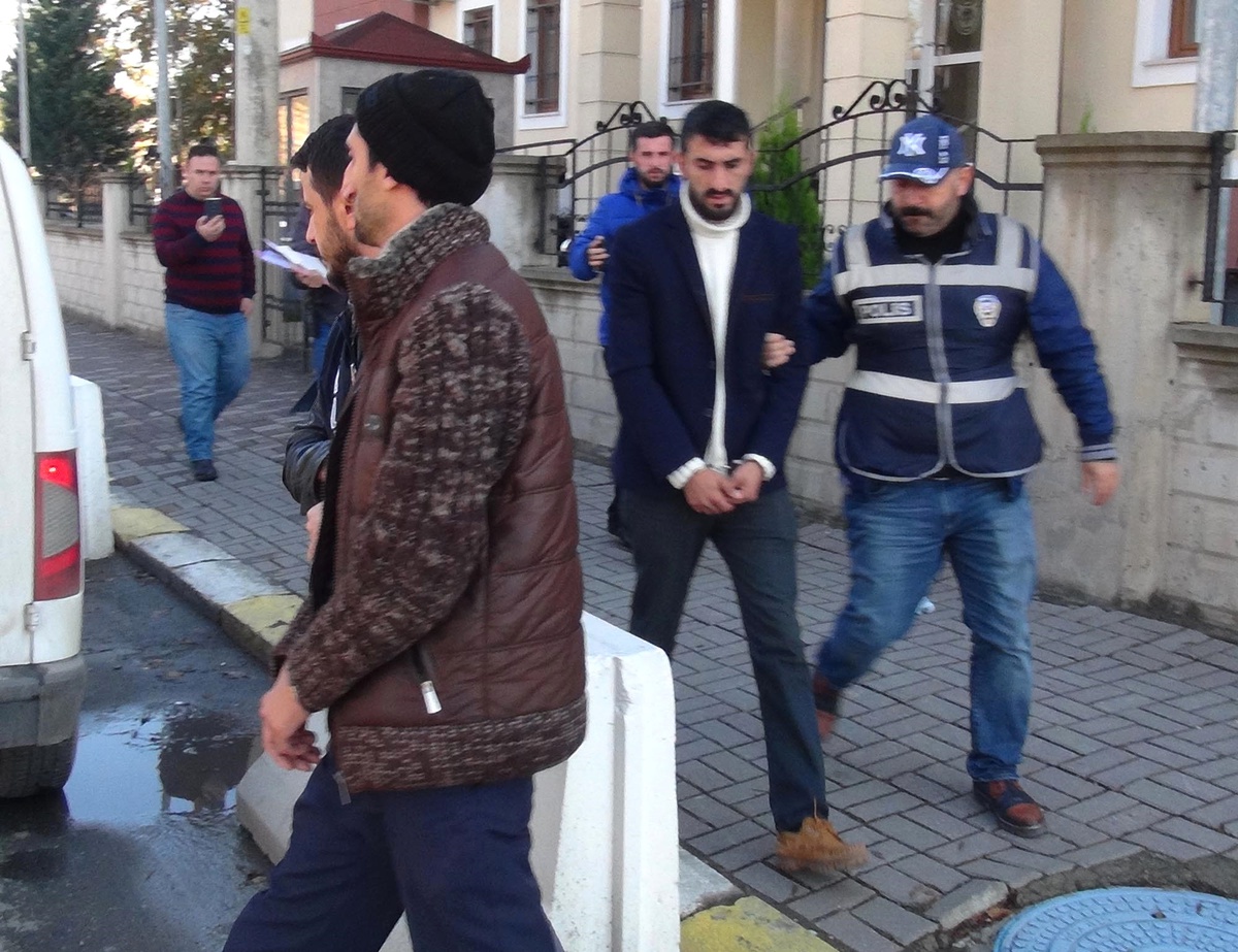 Cinayet Şüphelisi 3 Kardeş Adliyeye Sevk Edildi