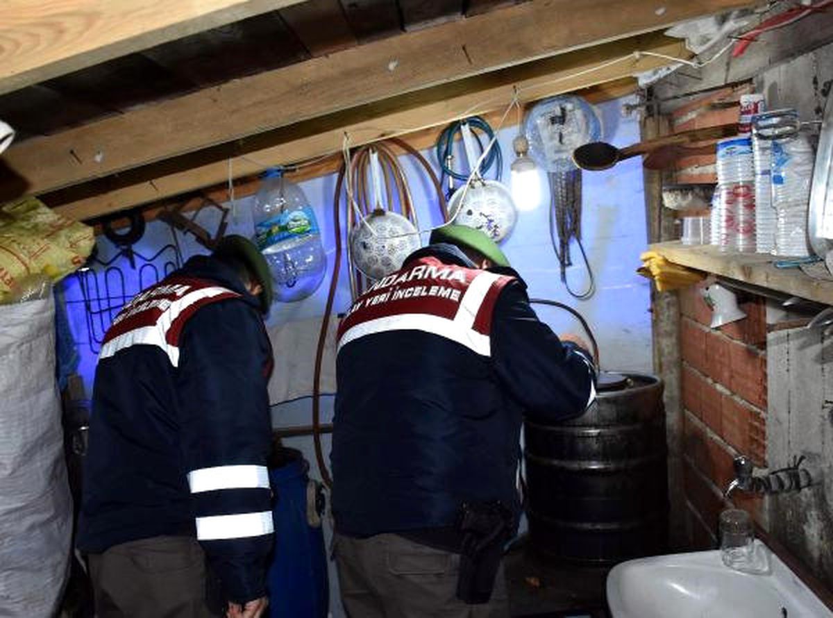 Çorlu\'da 500 Litre Kaçak İçki Ele Geçirildi