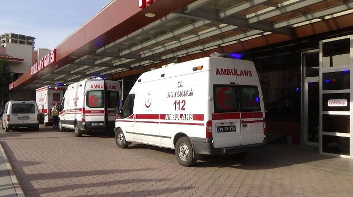 El Bab\'daki Çatışmalarda Yaralanan 1 Türk ve 7 Öso Askeri Kilis\'e Getirildi