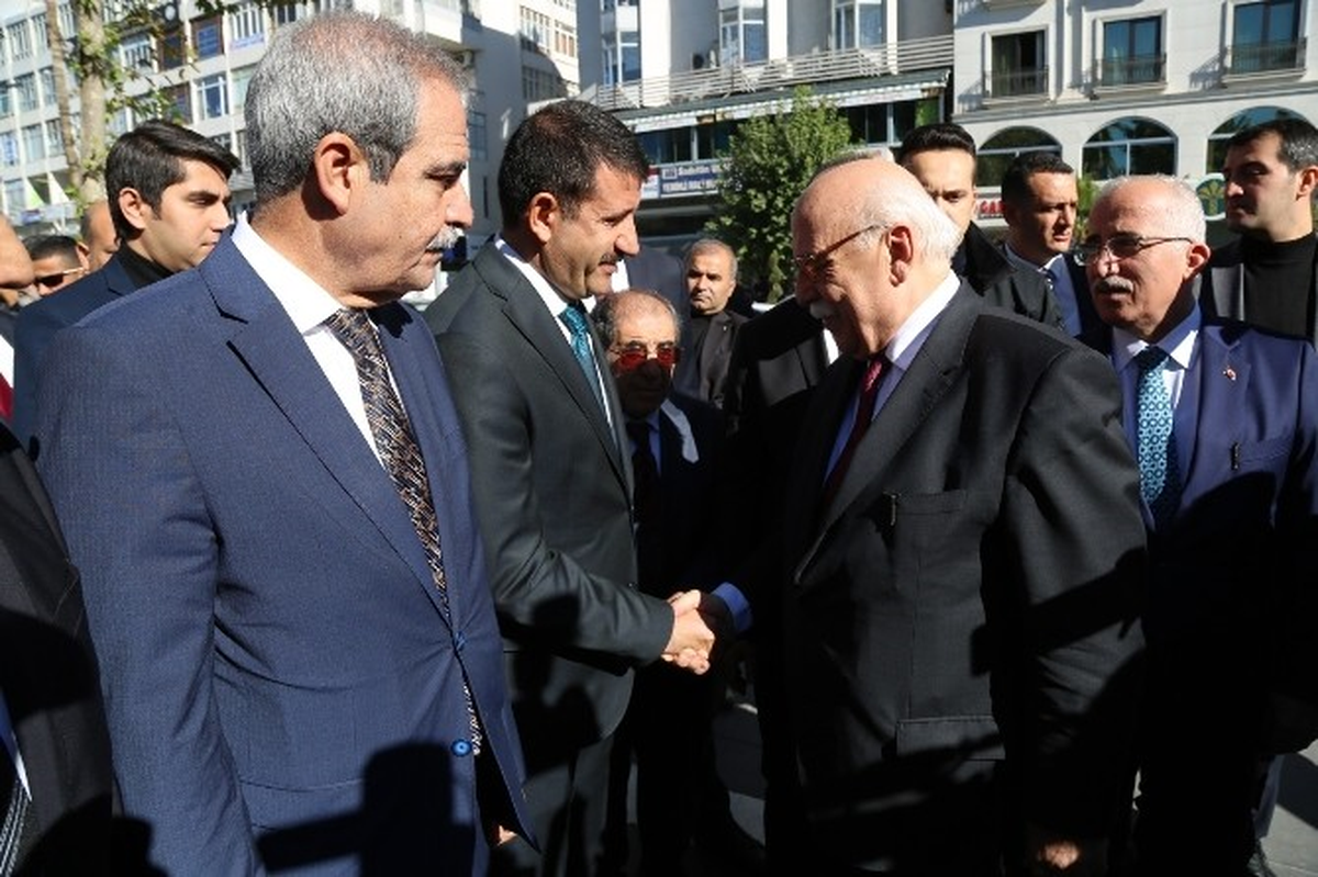 Eyyübiye Belediye Başkanı Mehmet Ekinci Bakan Avcı\'ya Projelerini Anlattı