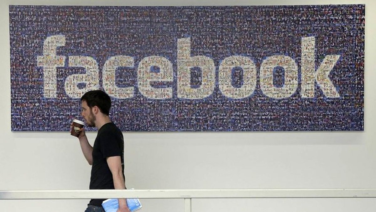 Facebook, Biz Hack\'lenmeyelim Diye...