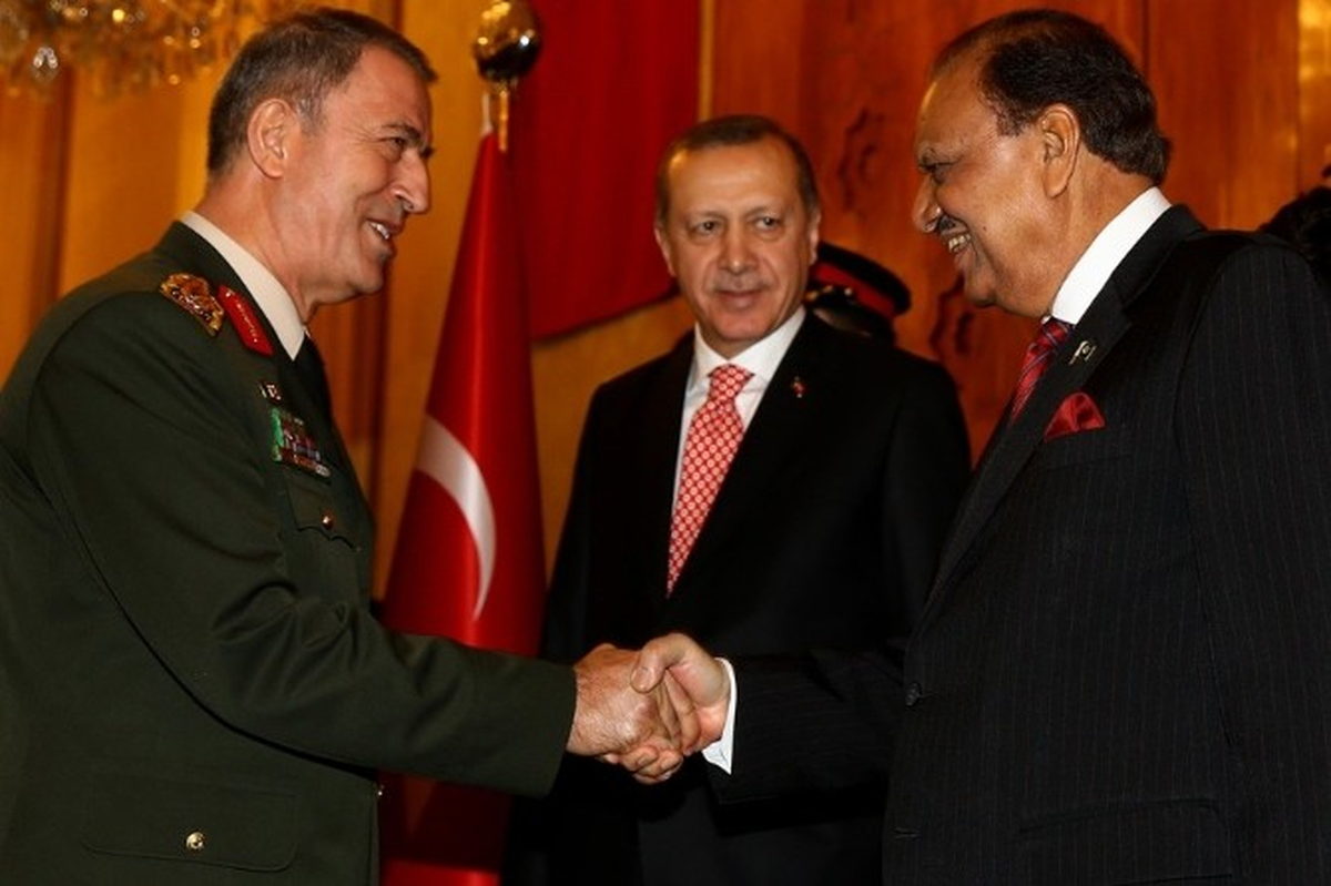 Genelkurmay Başkanı Akar, Pakistan\'da