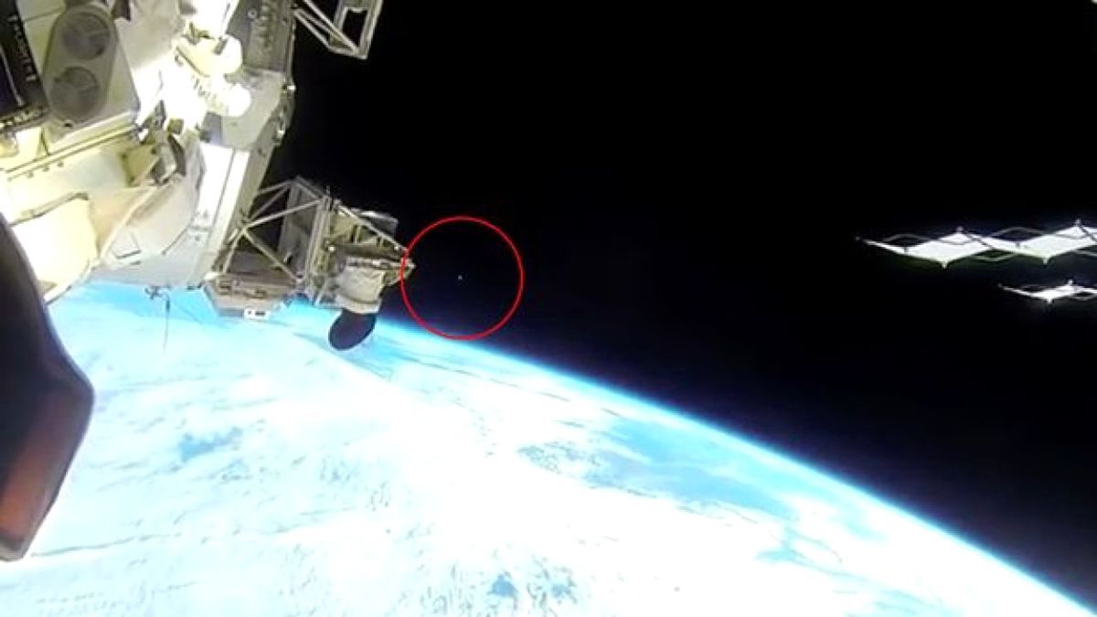 Gizemli Cisim Canlı Yayını Kestirdi