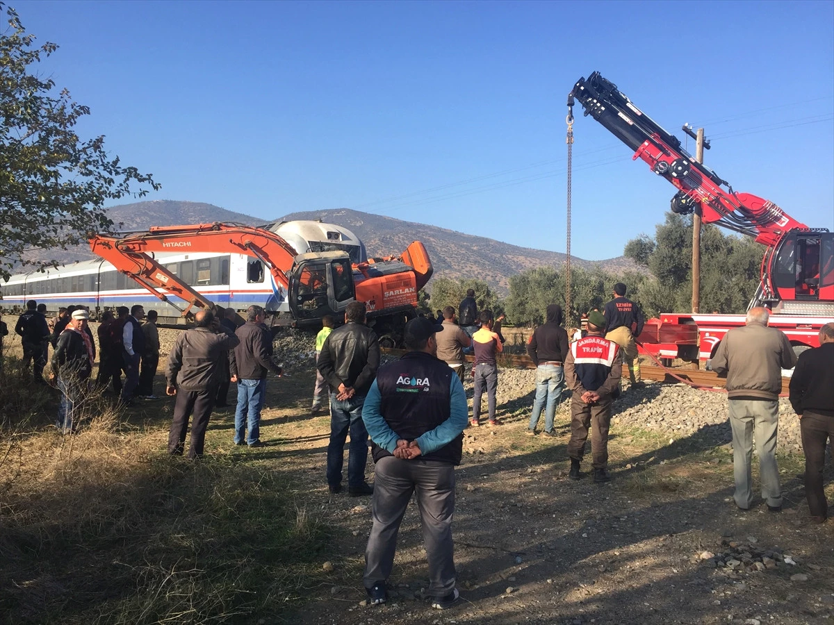 Güncelleme - İzmir\'de Tren Kazası