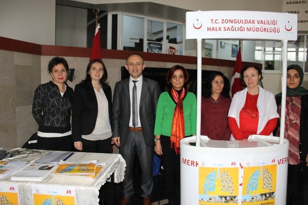 Halk Sağlığı\'ndan "Havamızı Koruyalım Koah\'sız Yaşayalım" Etkinliği
