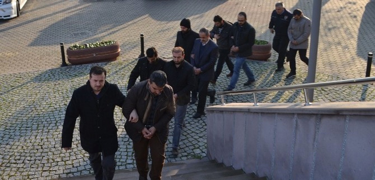 İnegöl\'de Fetö\'cü 5 İş Adamı Gözaltına Alındı