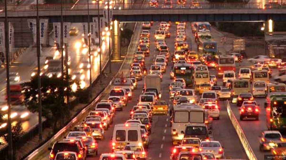 İstanbul\'da Trafik Yoğunluğu...