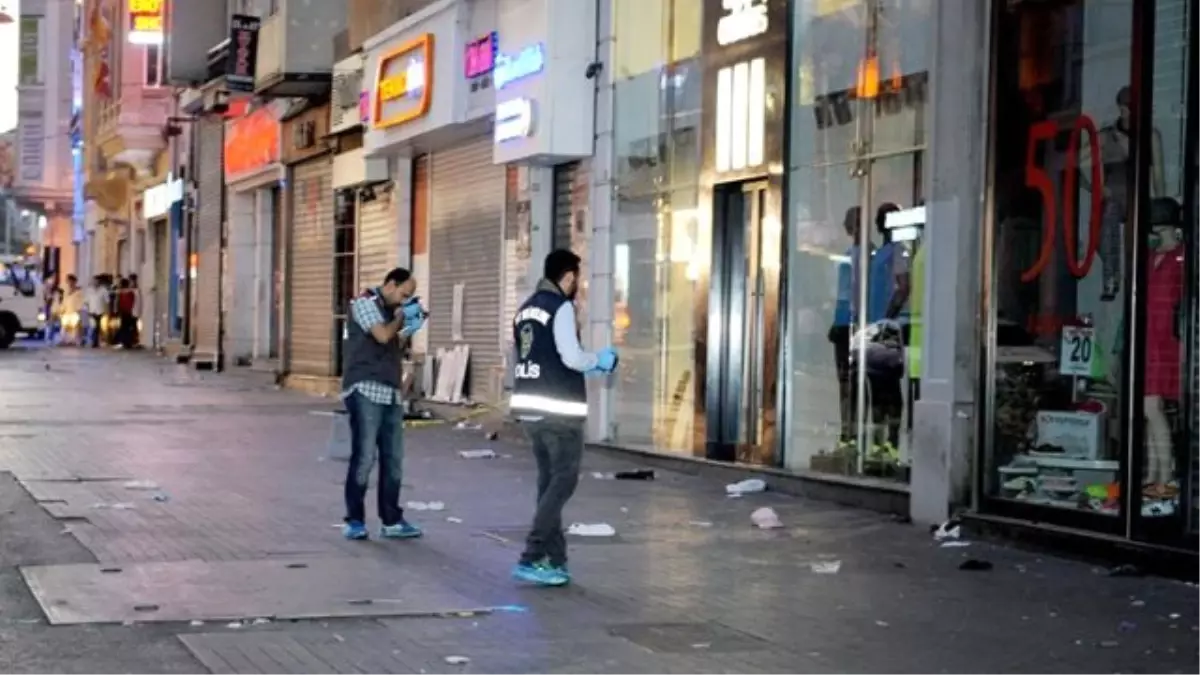 İstiklal Caddesi\'nde Silahlı Kavga (1)