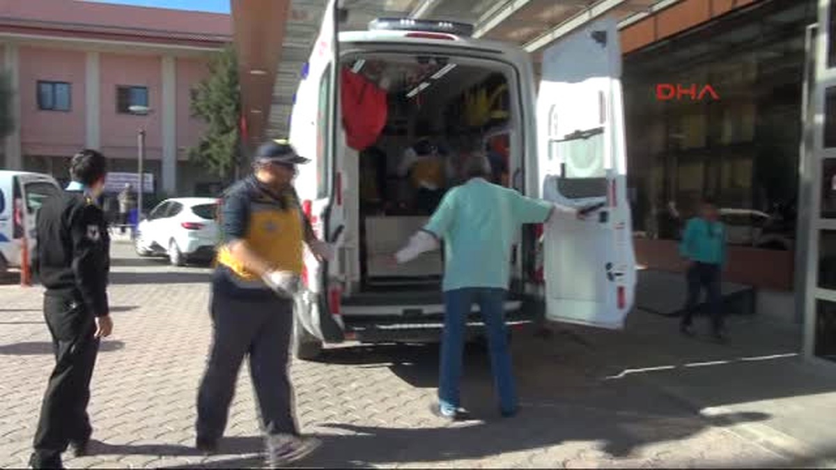 Kilis Deaş, Azez\'de Bombalı Araç Patlattı 11 Ölü