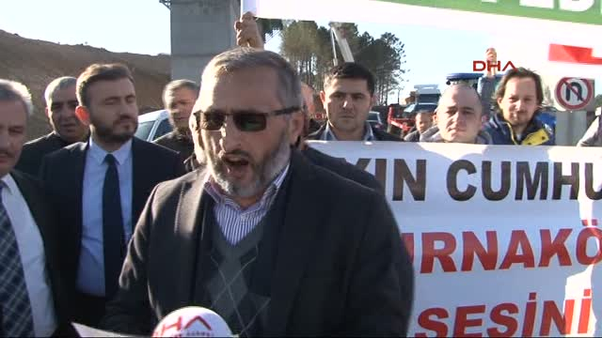 Köylülerden Otoyol Protestosu