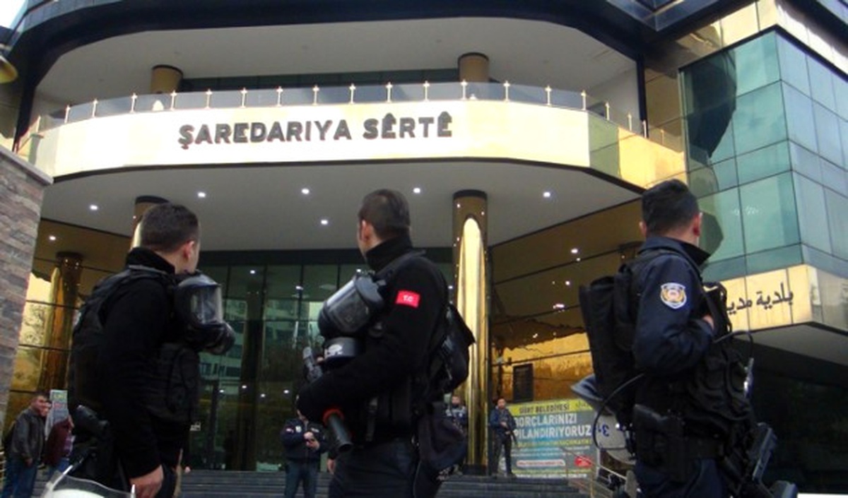 Mardin ve Siirt Belediyelerine Kayyum Atandı