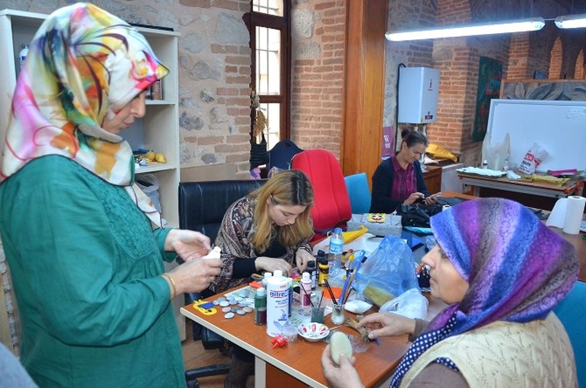 Seyitgaz\'de Seymek Kursları İlgi Görüyor