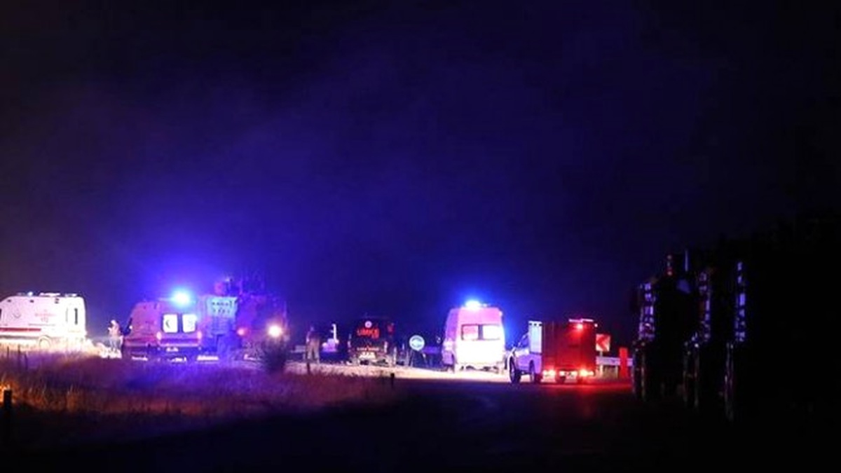 Siirt\'te Bakır Madeninde Göcük: 4 Ölü, Mahsur İşçiler Var - Yeniden
