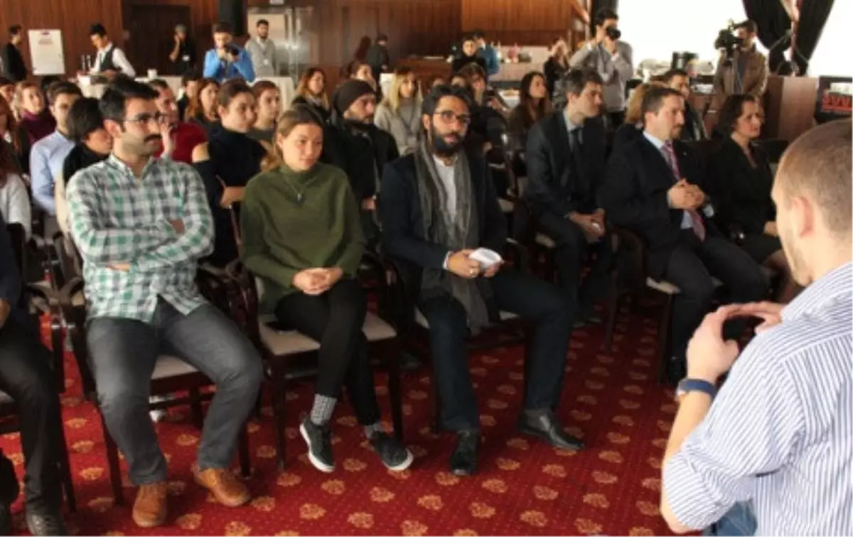 Türk İşaret Dili Akıllı Cihazlar ile Herkese Ulaşacak