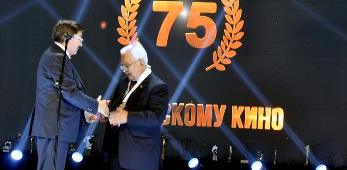 Türksoy\'dan Kırgız Yönetmene Altın Madalya