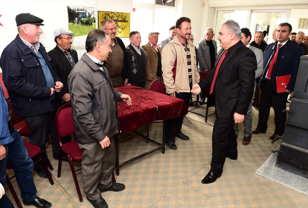 Vali Okur\'dan Köy Ziyaretleri