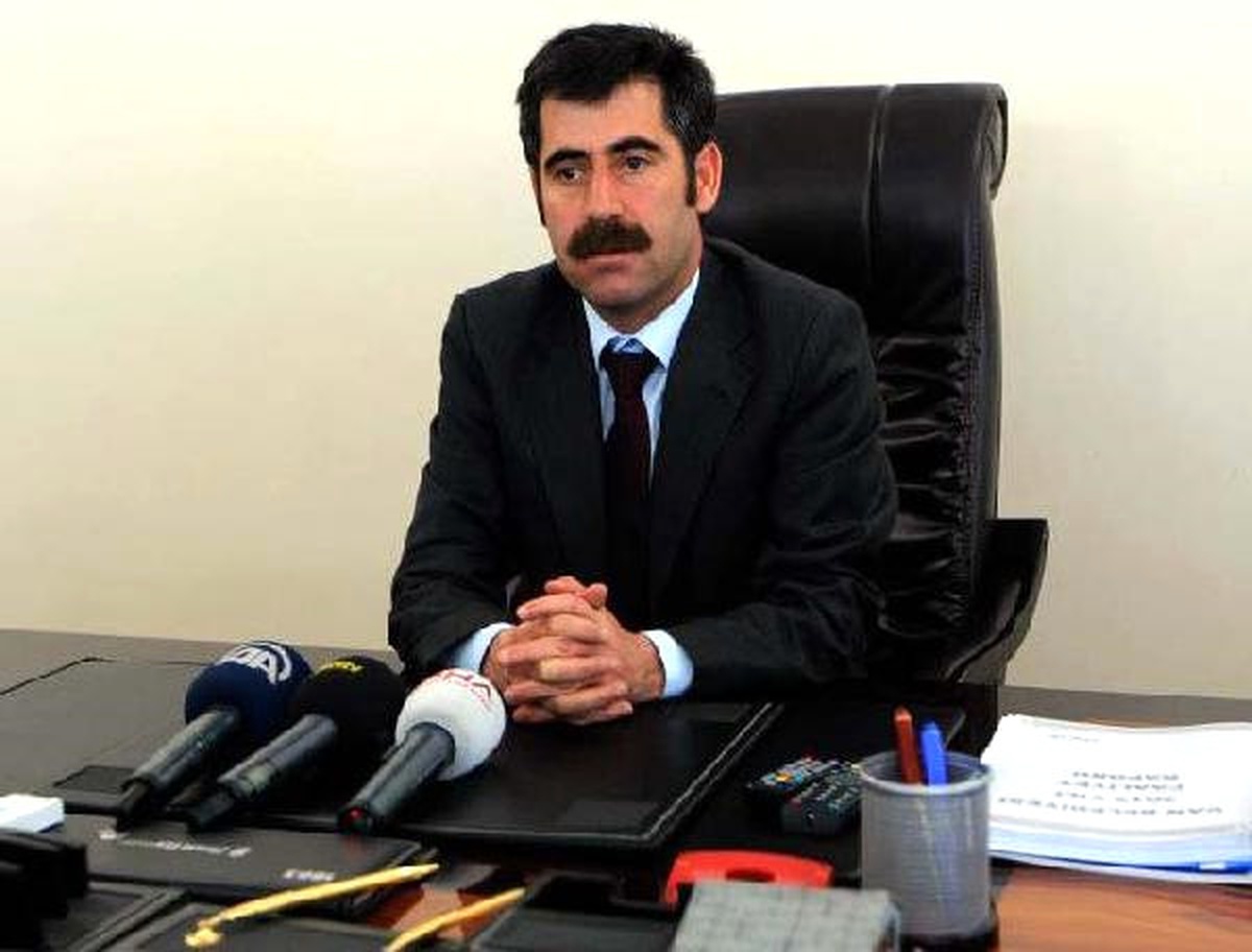 Van Büyükşehir Belediye Başkanı Gözaltına Alındı