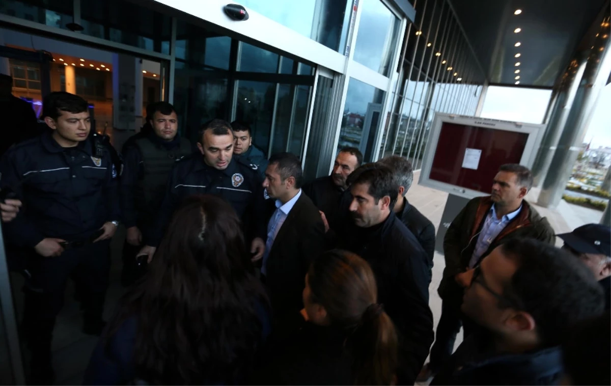 Van Büyükşehir Belediye Başkanı Gözaltına Alındı (3)