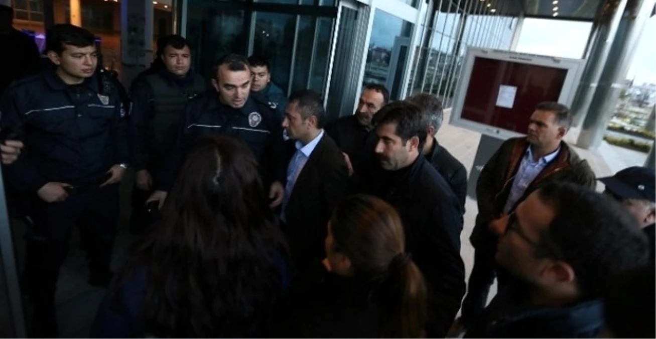 Van Büyükşehir Belediye Başkanı Gözaltına Alındı