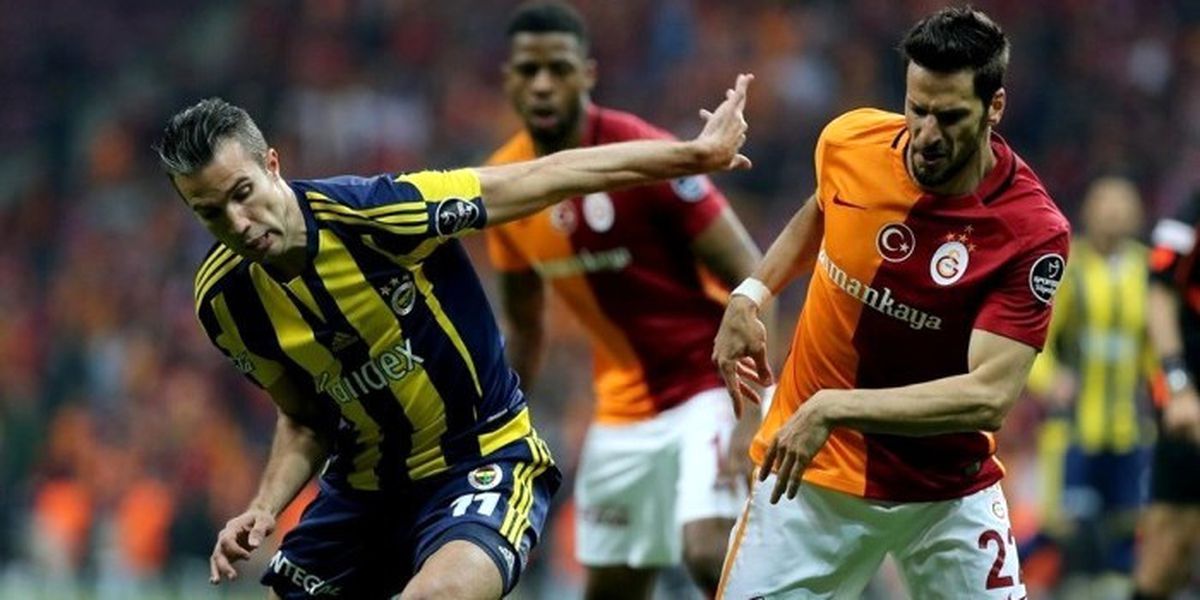 Van Persie Formayı Kaptı!