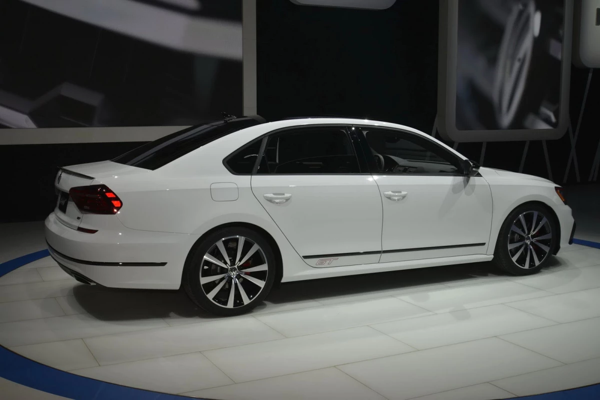 Volkswagen Passat Gt Los Angeles Otomobil Fuarı\'nda