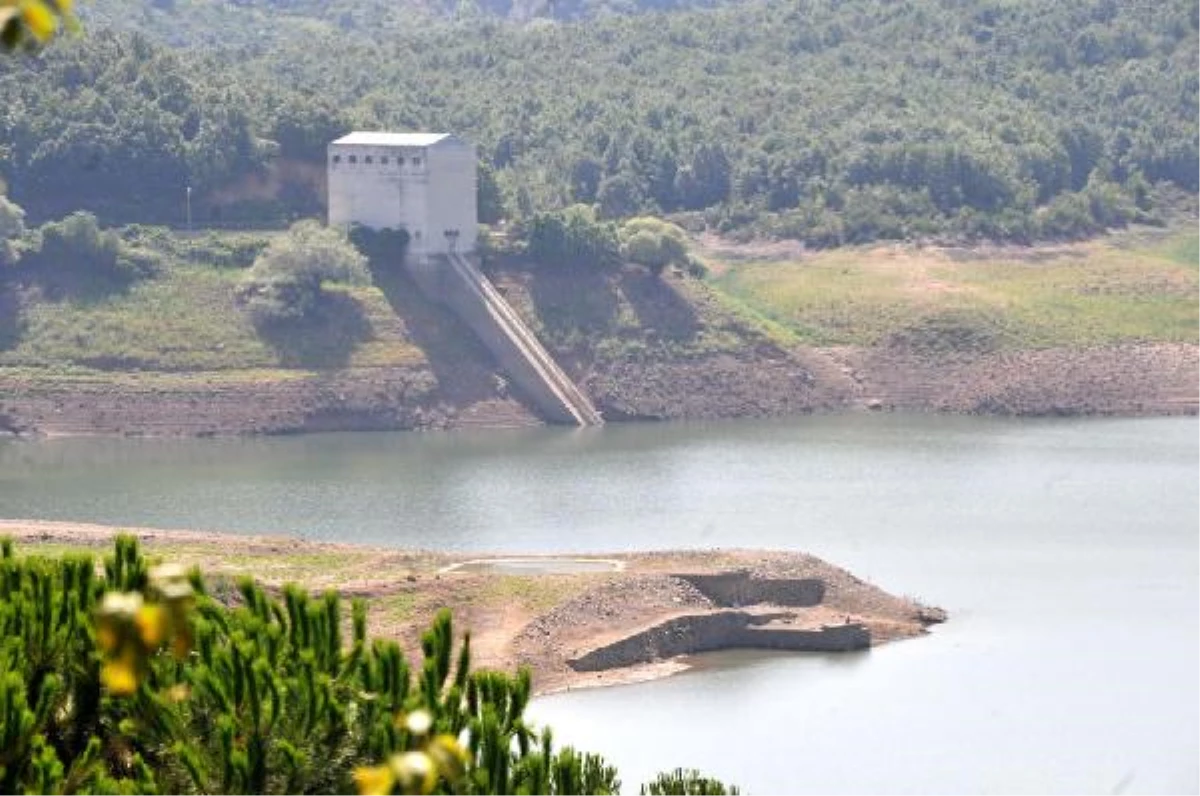 Yalova\'da Barajdaki Su Seviyesi Düşünce Tasarruf Çağrısı Yapıldı