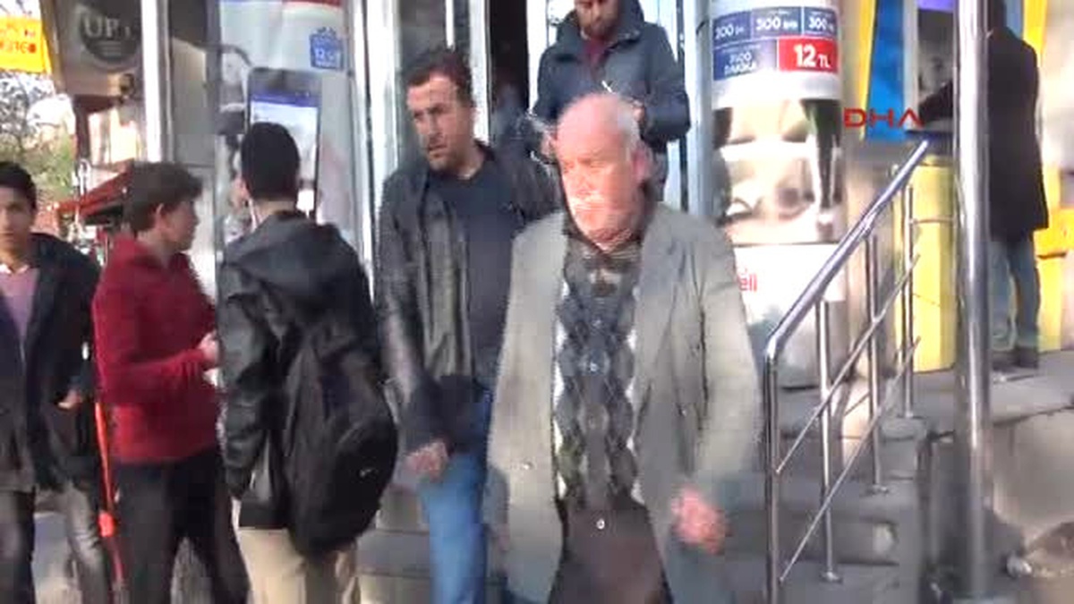 Zonguldak Dolandırıcının Hesabına Yatırdığı Parayı Bloke Ettirdi