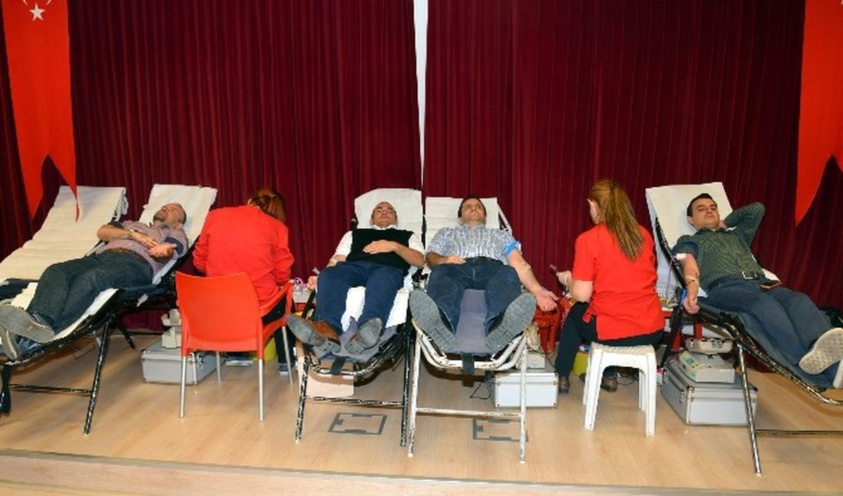 Adana Btü\'den Kan Bağışı