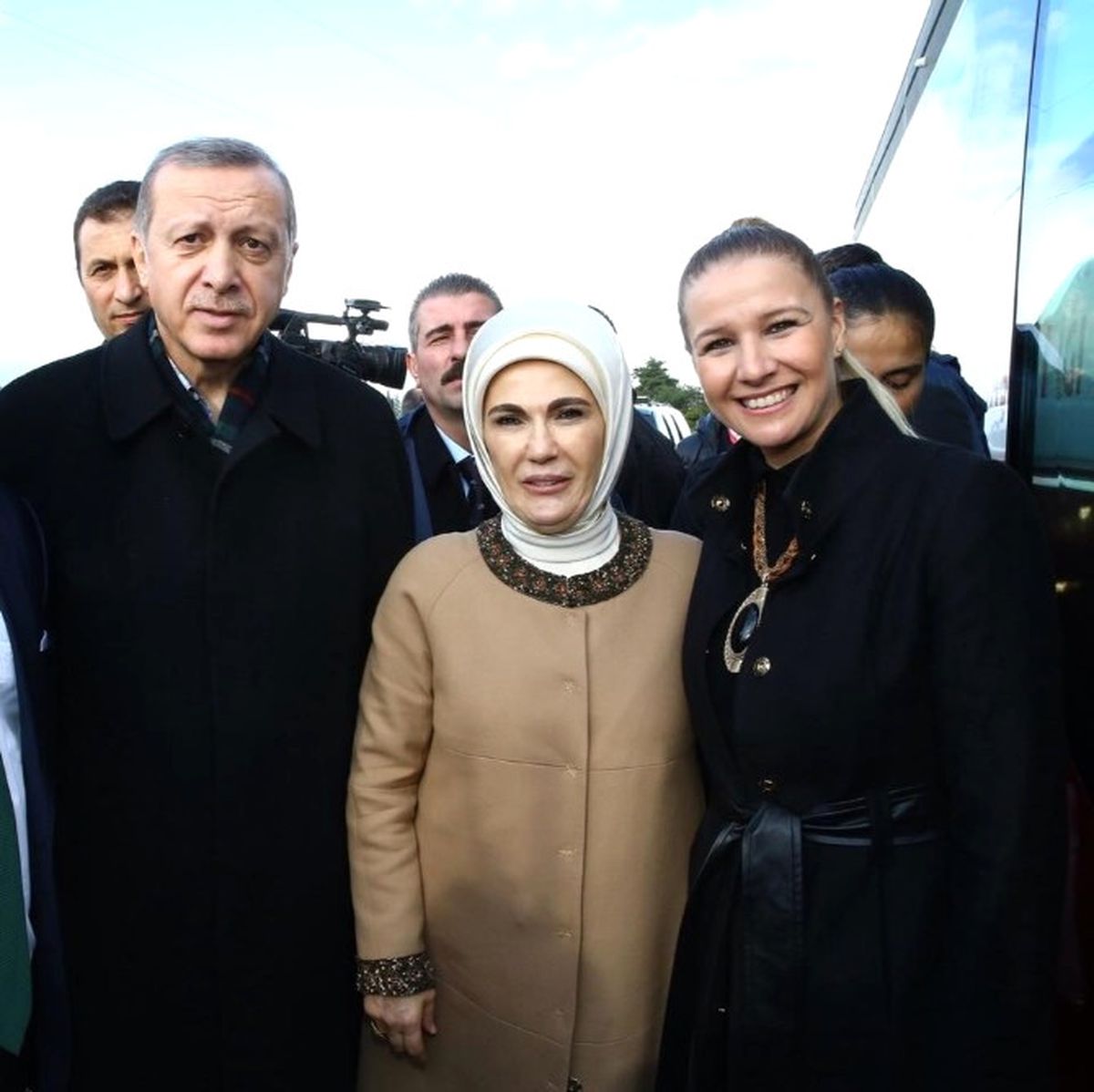 AK Parti Balıkesir İl Kadın Kolları Başkanı İstifa Etti