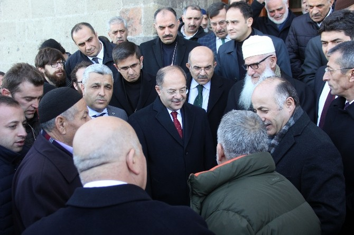 Bakan Akdağ\'dan \'El Temizliği\' Uyarısı
