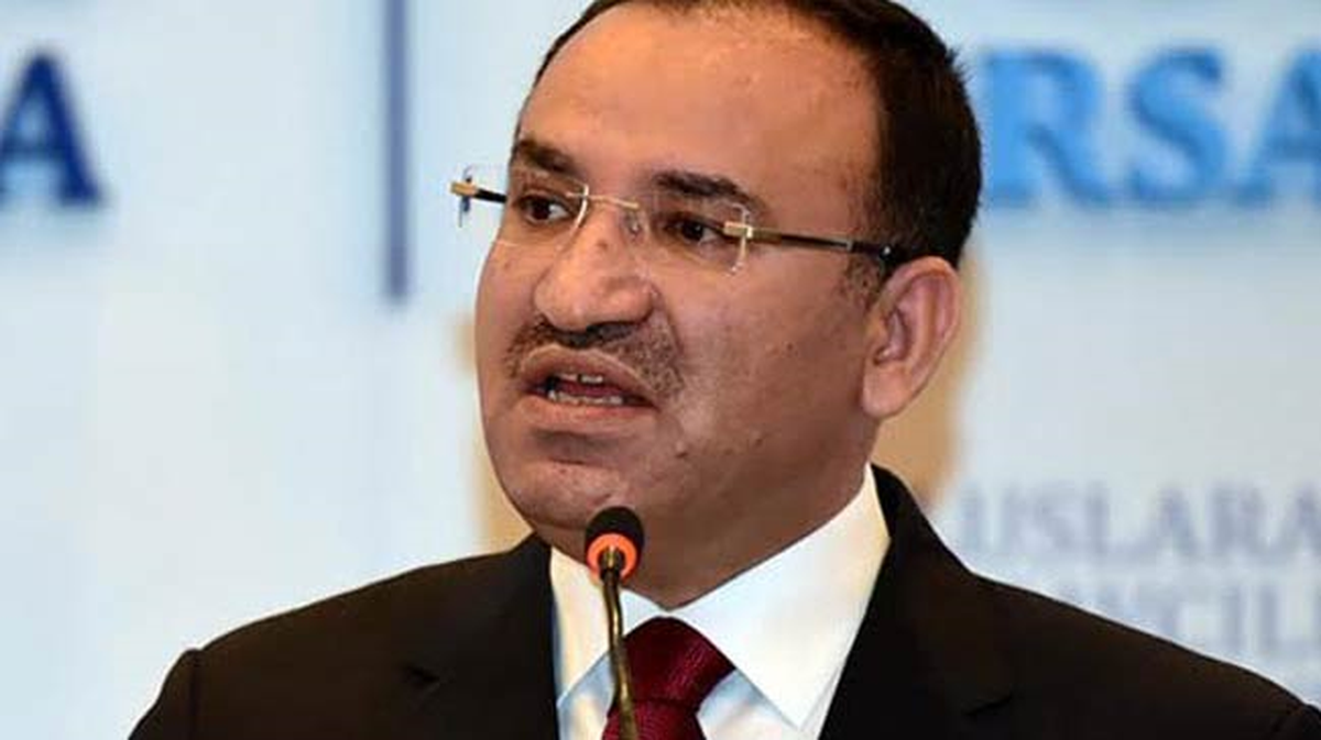 Bakan Bozdağ: "Tecavüz Suçu İşleyenlere Af Getiren Bir Düzenleme Değildir"