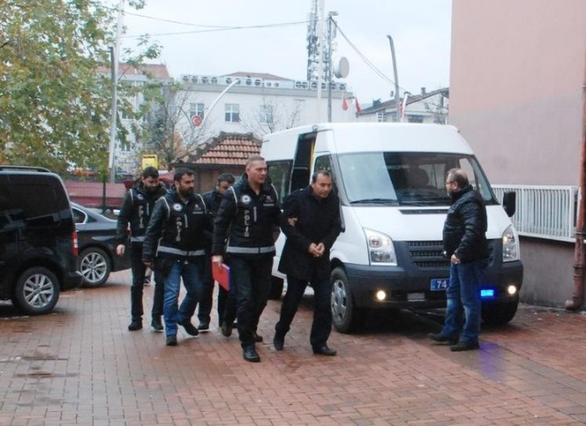 Bartın\'da 3 Polis Memuru Fetö Soruşturması