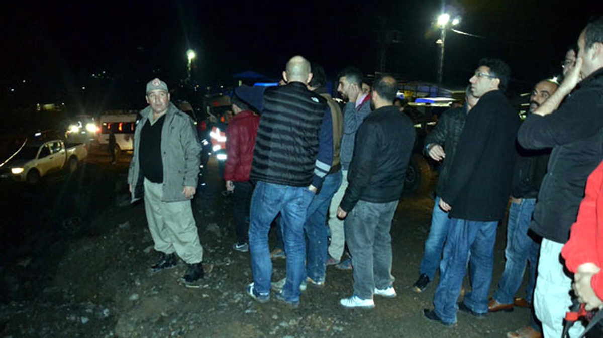 Başbakan Yıldırım, Siirt\'in Şirvan İlçesine Bağlı Maden Köyünde Heyelan Sonrası Meydana Gelen...
