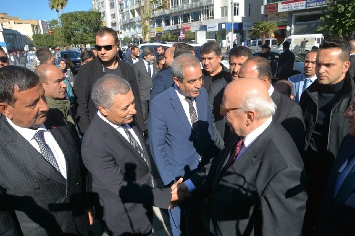 Birecik Belediye Başkanı Pınarbaşı Projelerini Bakan Avcı\'ya Sundu