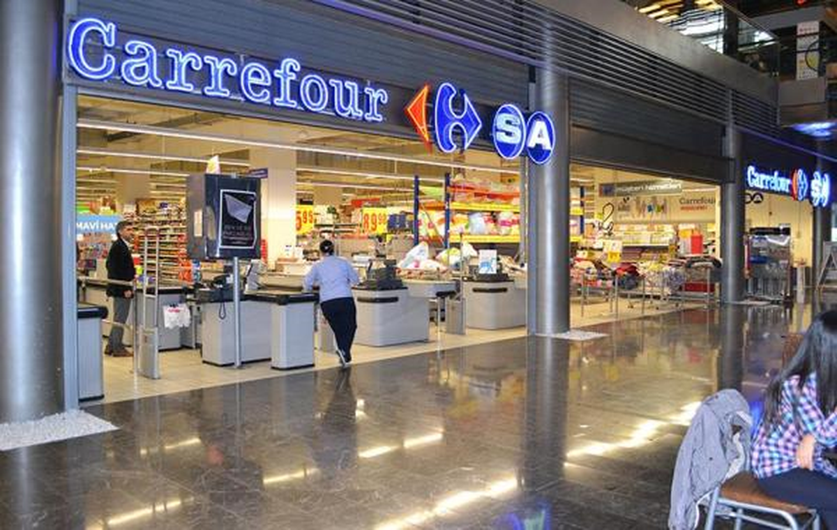 Carrefoursa\'nın 23\'üncü Kuruluş Yıl Dönümü