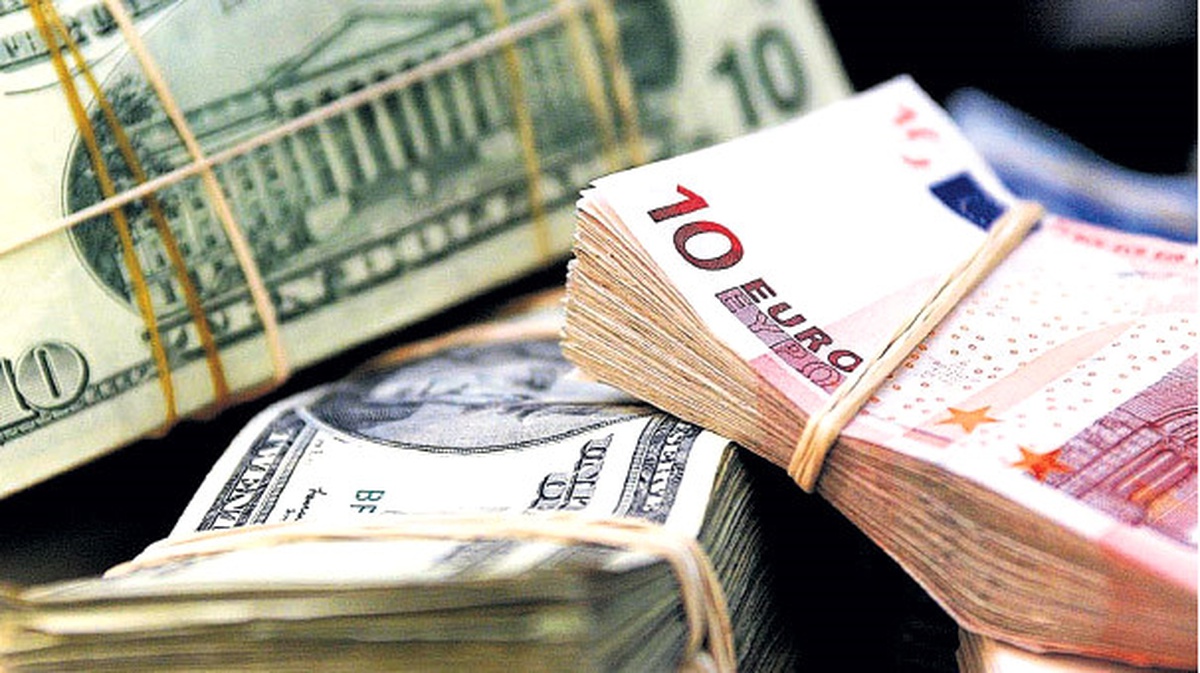 Dolar ve Euro Lira Karşısında Art Arda Rekor Kırıyor
