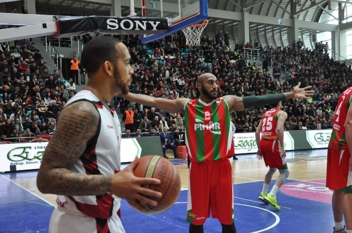 Ege Derbisinde Muratbey Uşak, Pınar Karşıyaka\'ya Konuk Oluyor