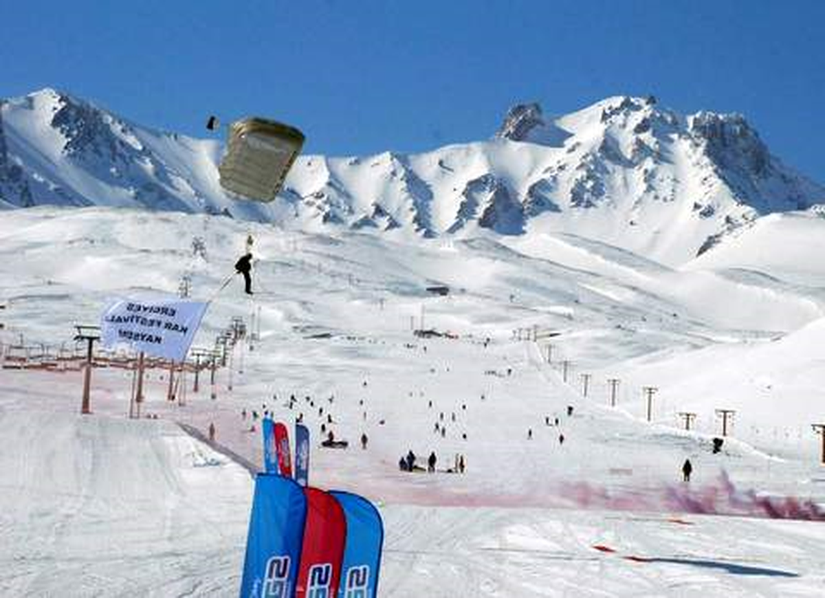 Erciyes\'te Kar Sevinci
