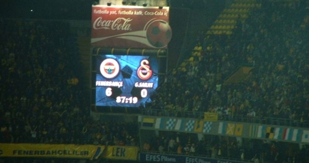 Fenerbahçe, Derbi Öncesi Galatasaray'a 6-0 Göndermesi Yaptı