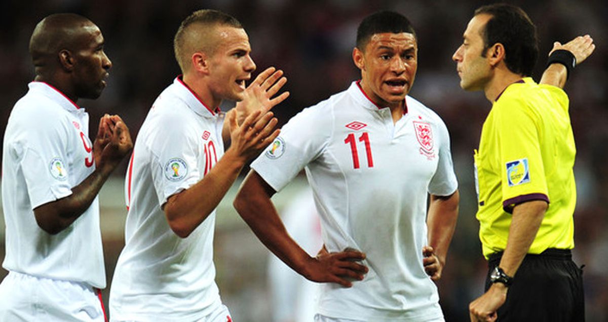 FIFA, Cüneyt Çakır'ın Yönettiği Maça Soruşturma Başlattı