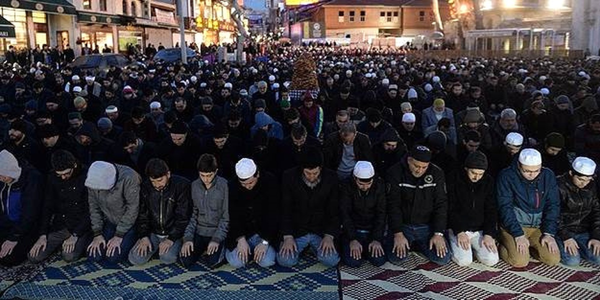 Gençler Sabah Namazında Buluştu