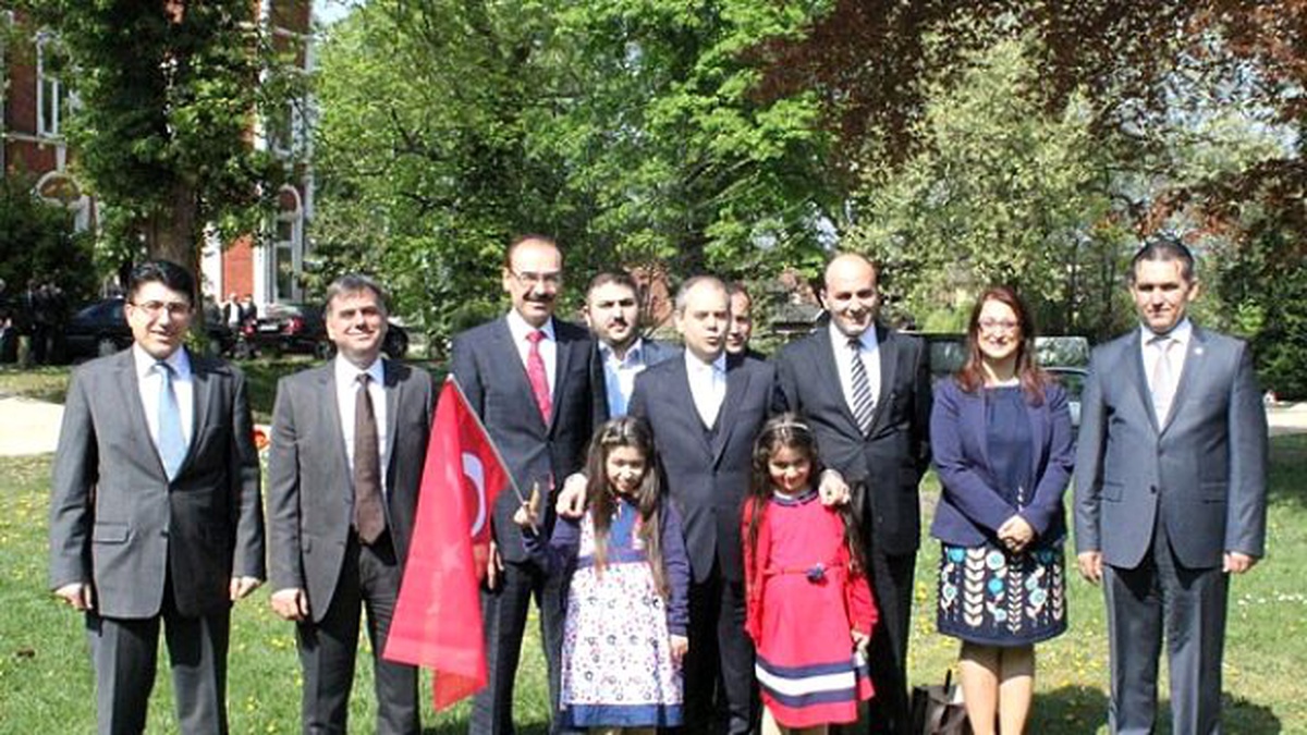 Gençlik ve Spor Bakanı Kılıç, Almanya\'da