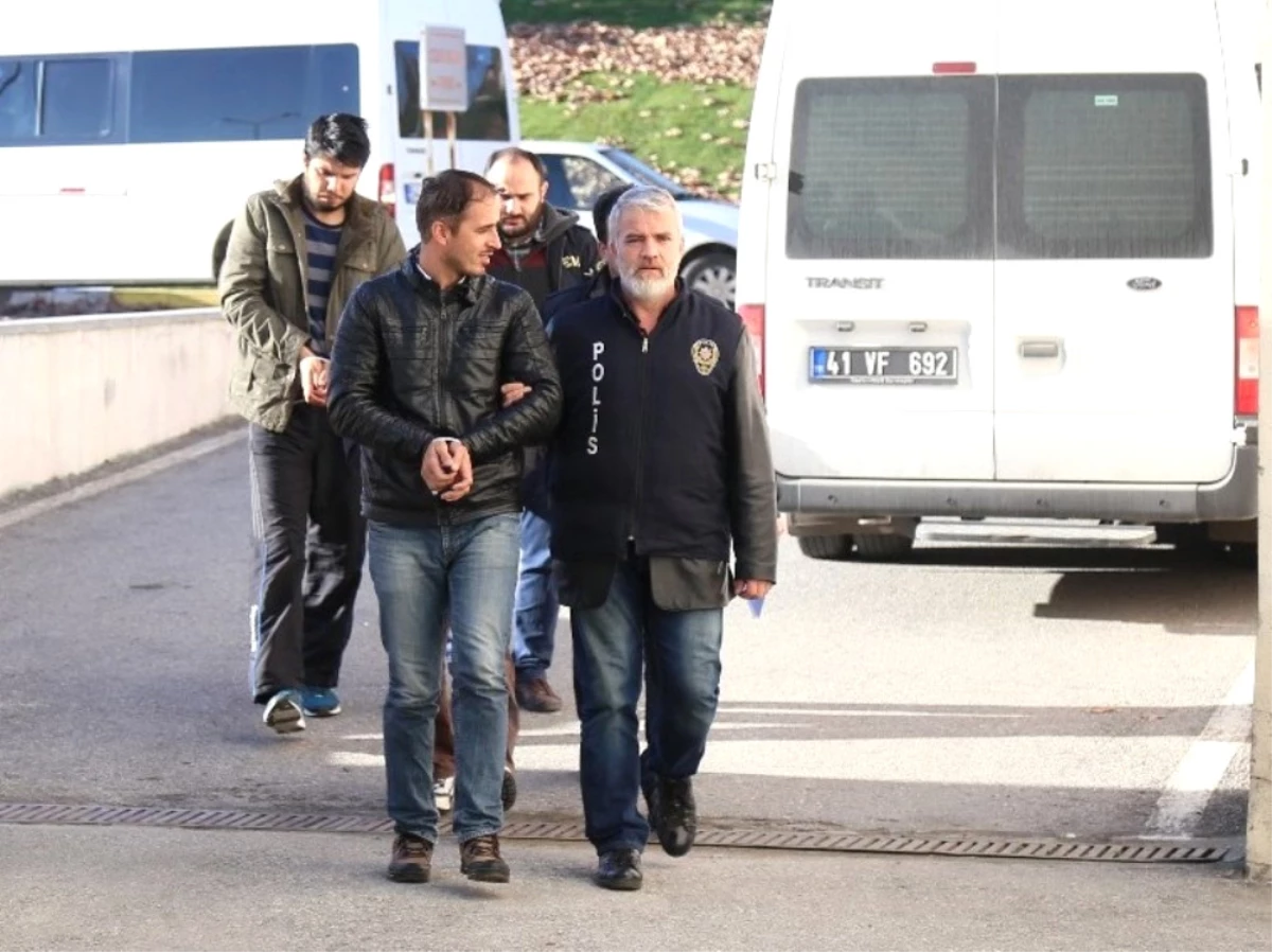 Husumetlisini Ihbar Etti, Sahte MİT Kimliğiyle Yakalandı