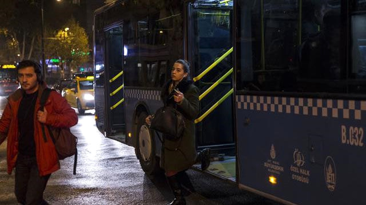 İett\'nin Kadınlara Özel Gece Uygulaması Başladı(Yeniden 1)
