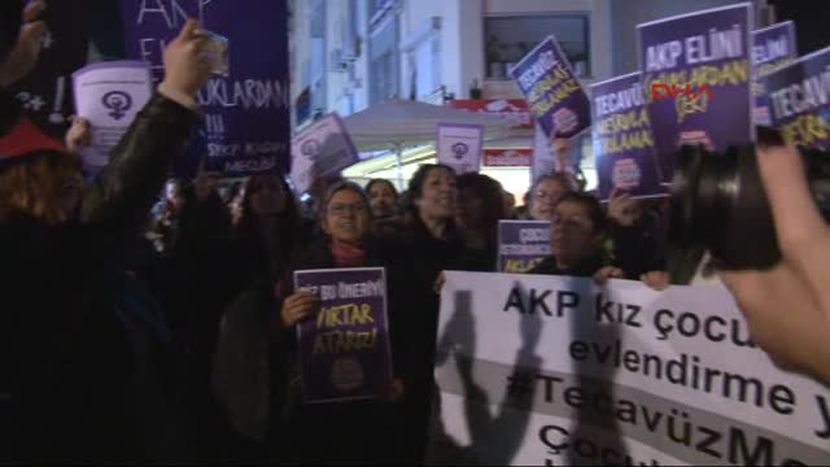 Izmir Cinsel Istismar Düzenlemesine Kadınlardan Tepki