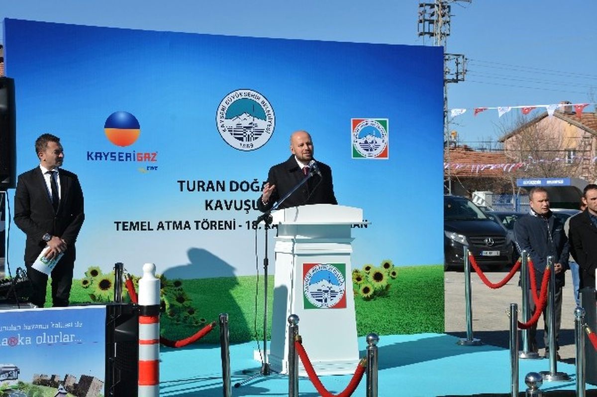 Kayseri Gaz\'dan Turan Mahallesi\'nde Temel Atma Töreni