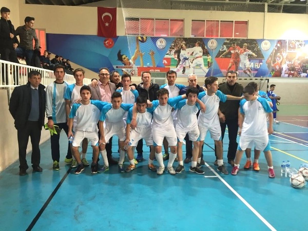 Oyunlarıyla Büyülediler